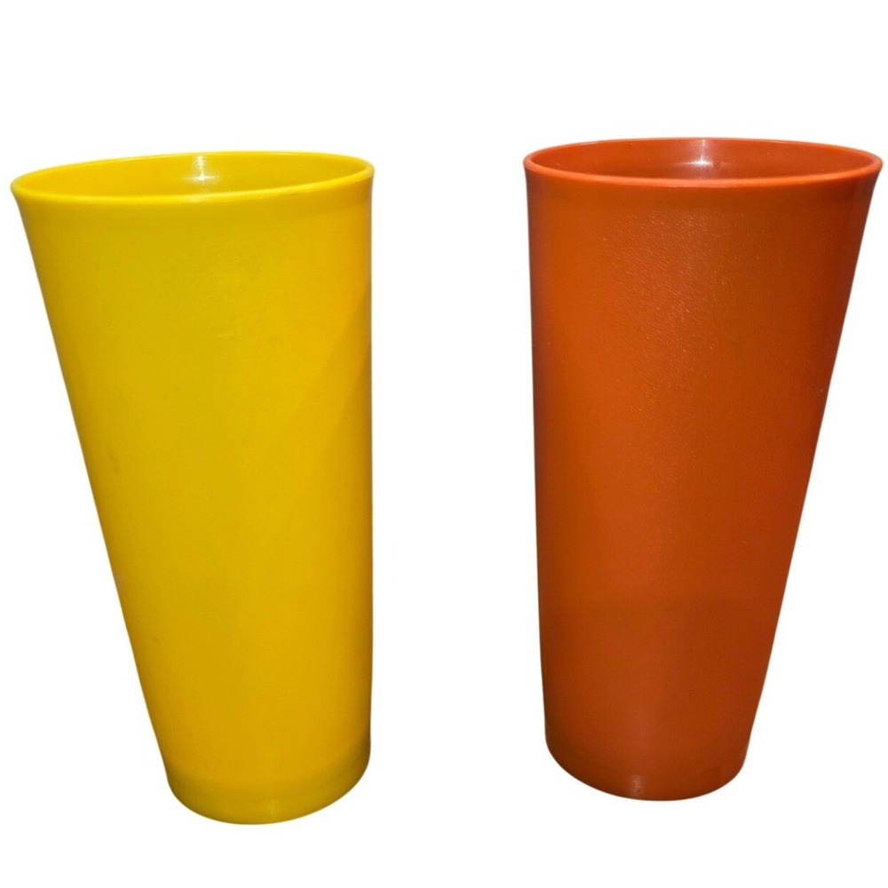 Tupperware Beverage Tumblers Drinking Glasses 1348 16oz Orange Yellow 2 Vintage